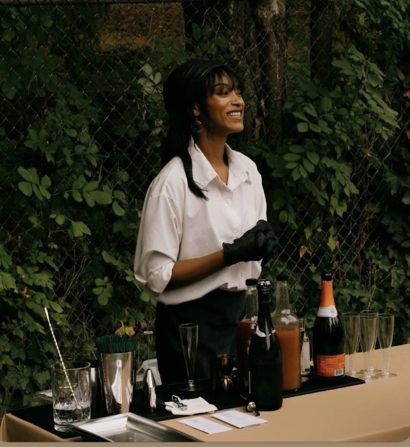 Luxe Ladies Bartending team